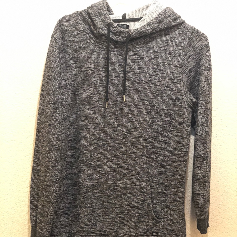 Volcom sweater